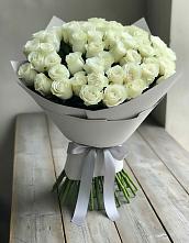 Букет 35 Белых роз в Долинске
