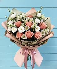 Букет цветов из:  Розы, Альстромерии и Лизиантусы в Долинске