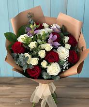 Букет цветов из:  Розы и Альстромерии в Долинске