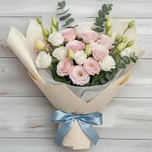 Букет цветов из:  Лизиантусы в Долинске