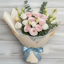 Букет цветов из:  Лизиантусы в Долинске