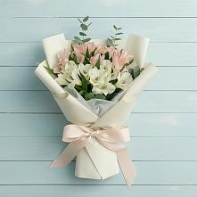 Букет цветов из:  Альстромерии в Долинске
