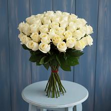 Букет 51 Белая роза Эдлесс Лав в Долинске