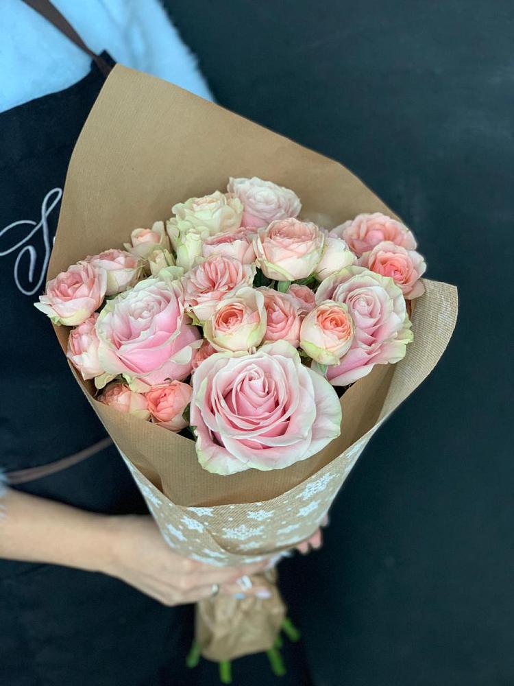 Букет цветов из: Хризантемы и Розы в Долинске