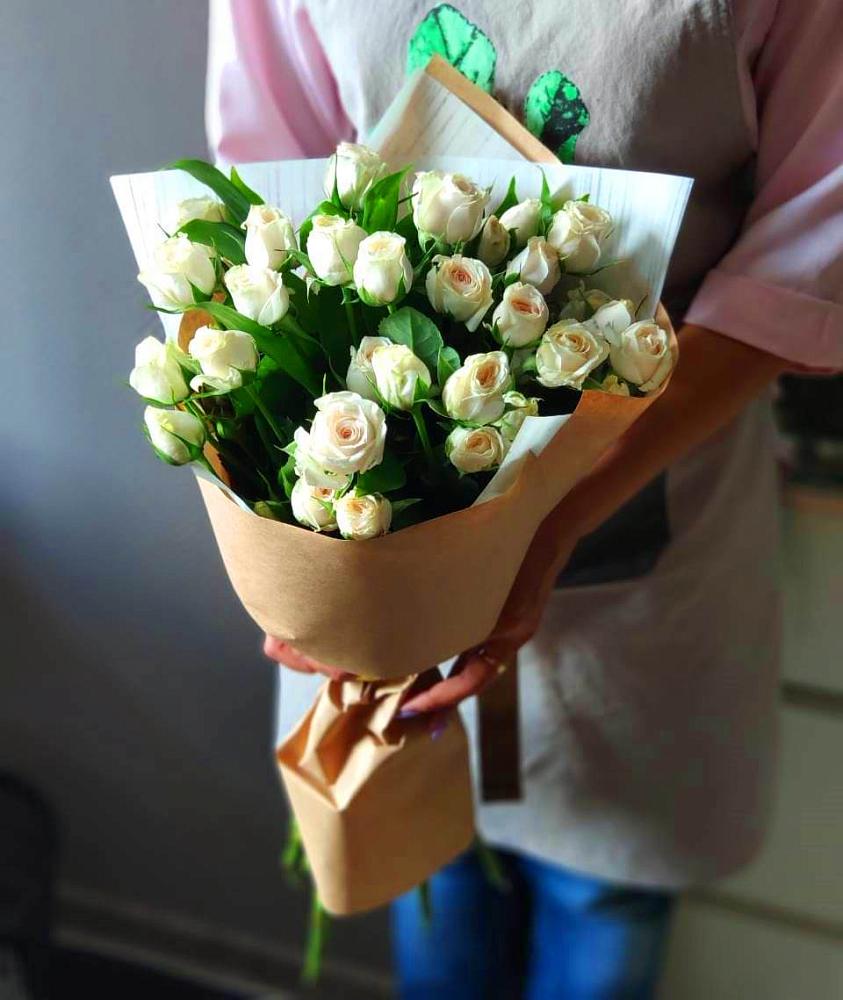 Букет цветов из: Розы в Долинске