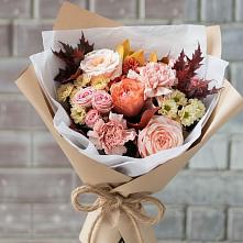 Букет цветов из:  Гвоздики, Хризантемы и Розы в Долинске