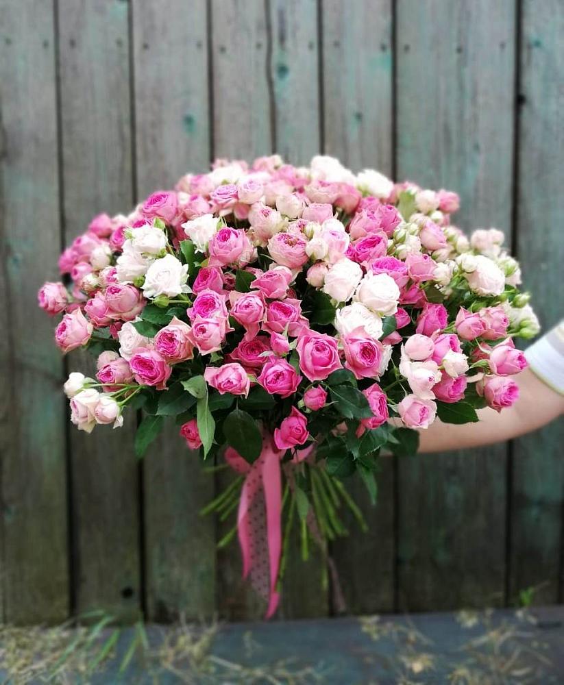 Букет Розовые кустовые розы Натали и Лав Лидия в Долинске