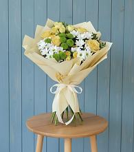 Букет цветов из:  Хризантемы и Розы в Долинске