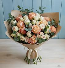 Букет цветов из:  Альстромерии и Розы в Долинске