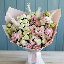 Букет цветов из:  Альстромерии и Розы в Долинске